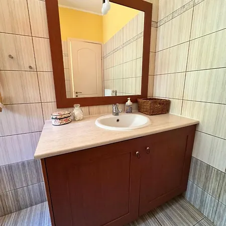 Apanemia Tsakaioi * Tsakei